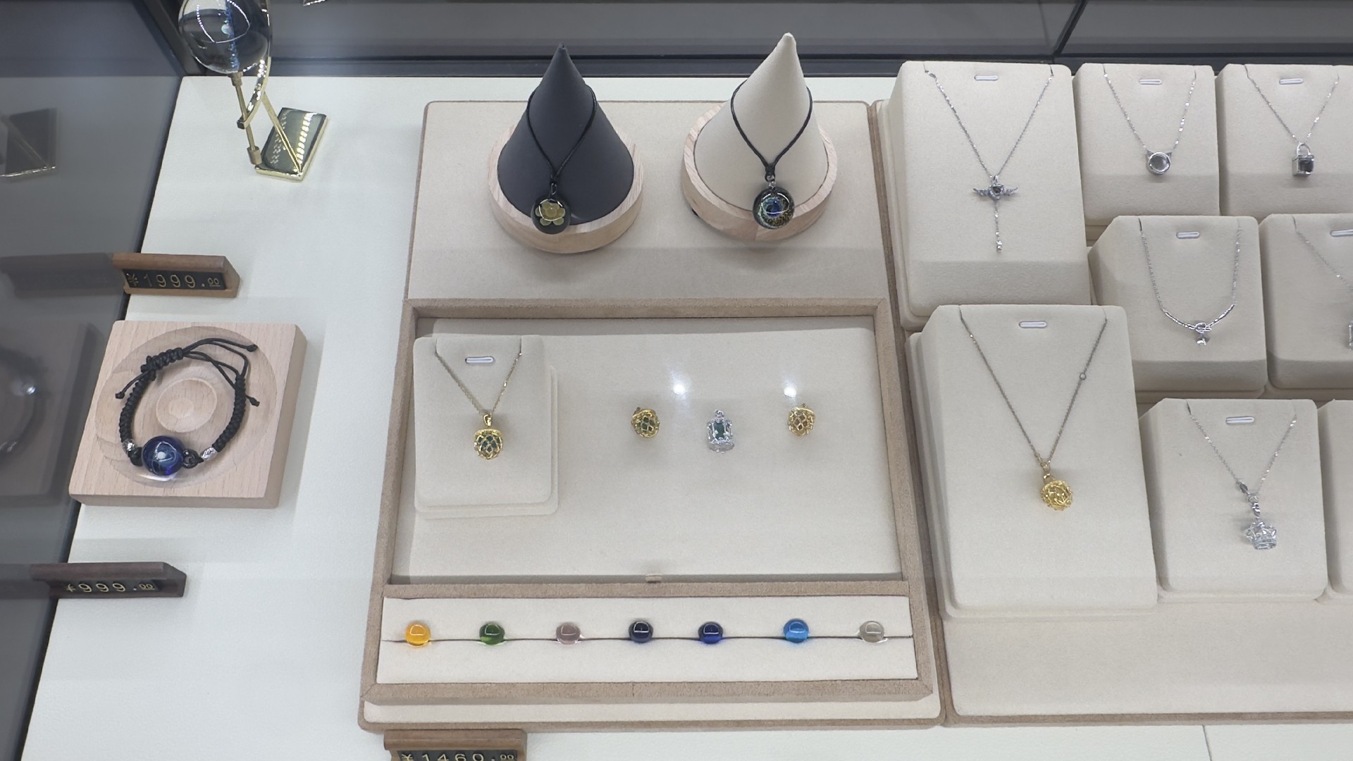 1764576939189121.jpg d74048aba95ddef09de1edfcf7d44613.jpg